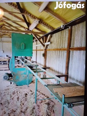 800-as szalagfűrész vágóasztallal!