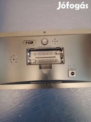 8082T digitális óra időjárás-előrejelzés öröknaptár LED színes képerny