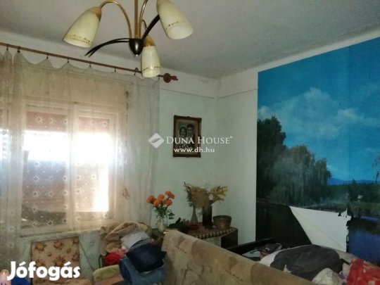 80 nm-es ház eladó Ácsteszér