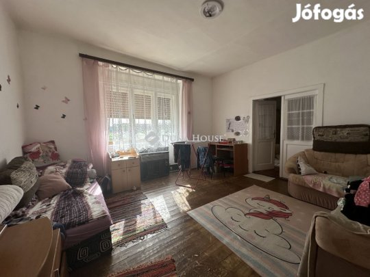 80 nm-es ház eladó Alsószentiván