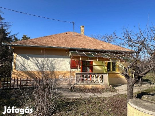 80 nm-es ház eladó Bugyi