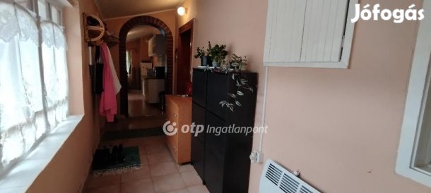 80 nm-es ház eladó Jászberény