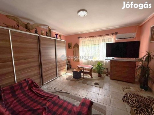 80 nm-es ház eladó Kecskemét