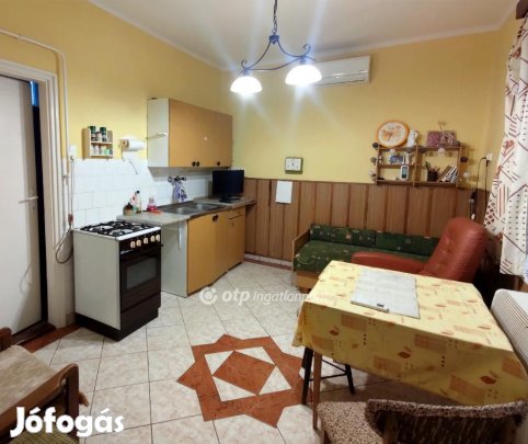 80 nm-es ház eladó Kenyeri