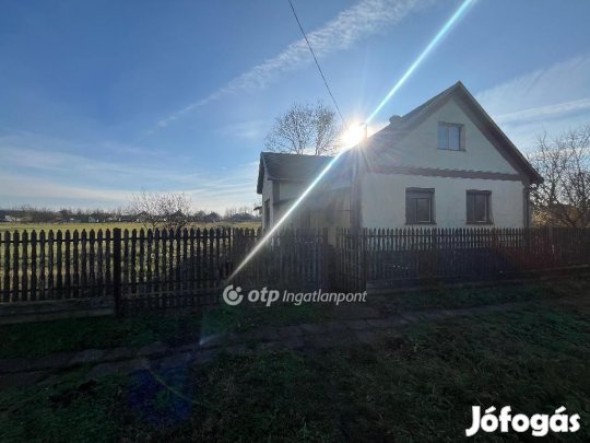 80 nm-es ház eladó Komádi
