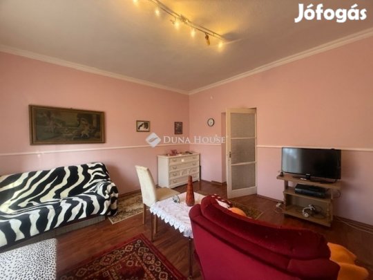 80 nm-es ház eladó Vecsés