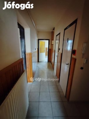 80 nm-es lakás eladó Veszprém