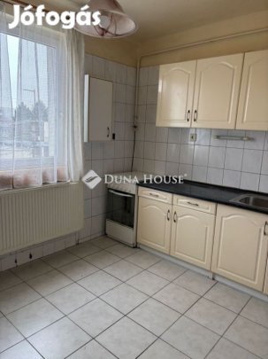 80 nm-es lakás eladó Veszprém