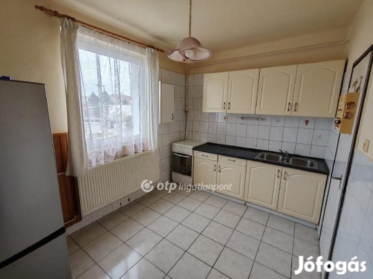 80 nm-es lakás eladó Veszprém