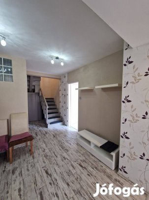 80 nm-es sorházi lakás kis kerttel eladó