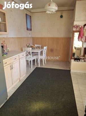 81 nm-es ház eladó Tápiószecső