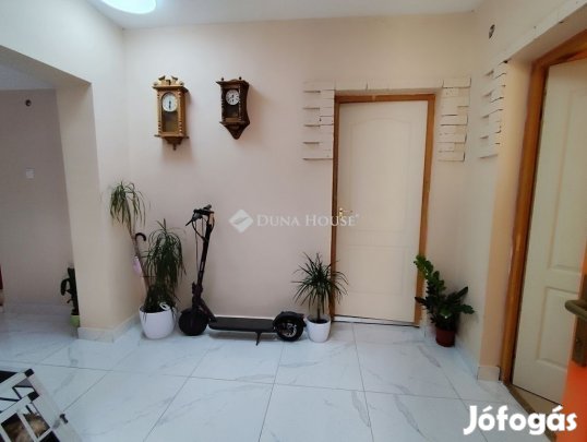 81 nm-es ház eladó Vecsés