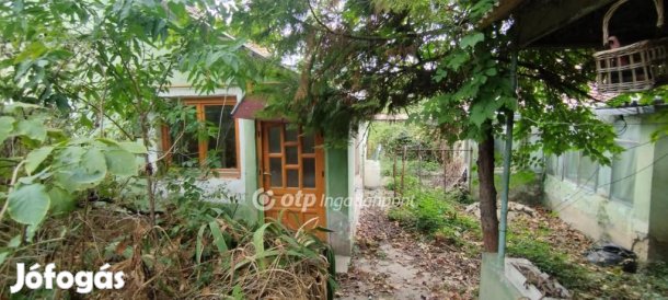 82 nm-es ház eladó Szekszárd