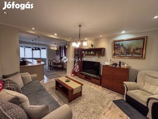 82 nm-es lakás eladó Dunakeszi
