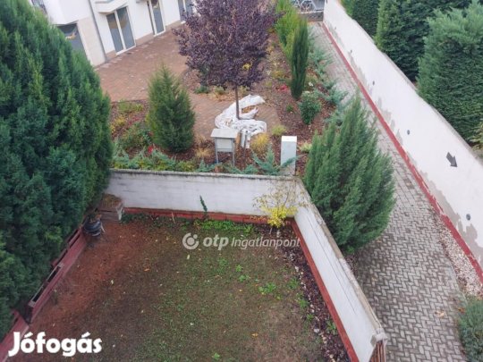 82 nm-es lakás eladó Pécs