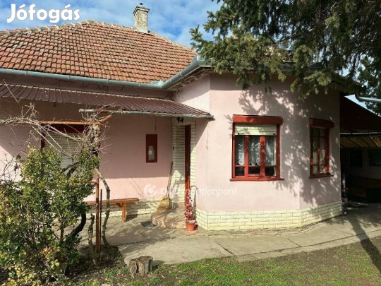 83 nm-es ház eladó Sarkad