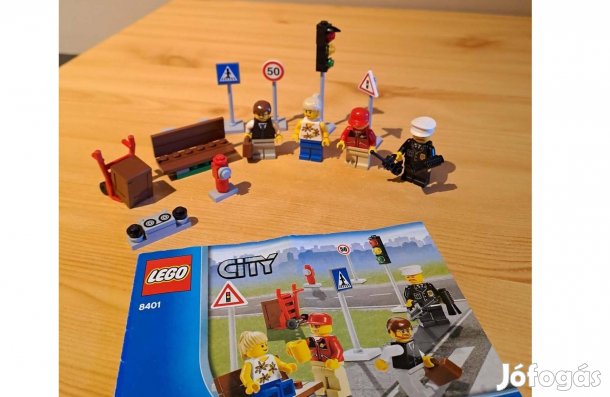 8401 Lego City táblák és figurák