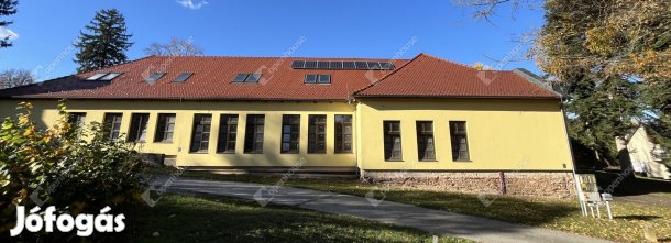 844 nm-es üzlethelyiség kiadó Magyaratád