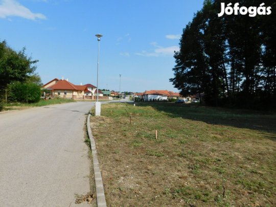 847 nm-es Építési telek eladó Táplánszentkereszten