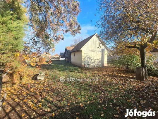 859 nm-es telek eladó Berettyóújfalu