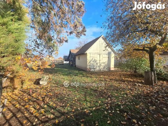 859 nm-es telek eladó Berettyóújfalu