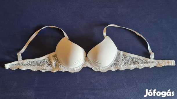 85 C-s Lemila melltartó levehető pánttal 