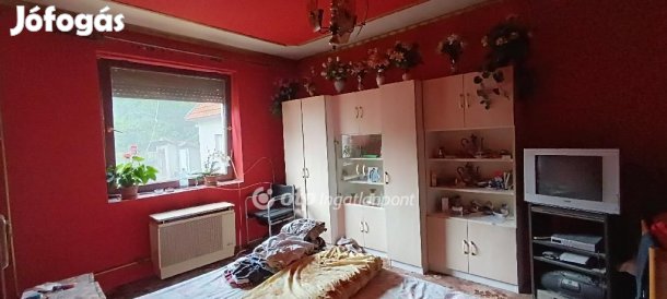 85 nm-es ház eladó Baks