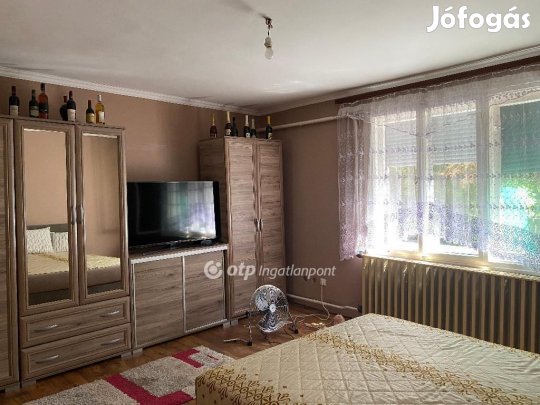 85 nm-es ház eladó Kunmadaras