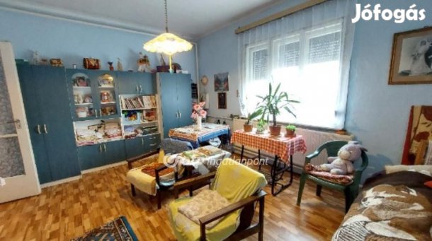 86 nm-es ház eladó Kisújszállás