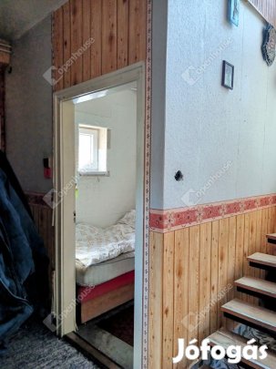 86 nm-es ház eladó Monorierdő