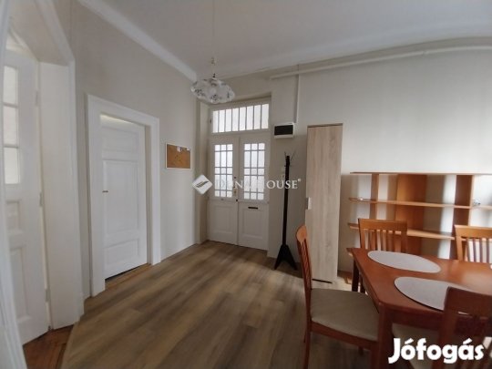 86 nm-es lakás kiadó Szeged