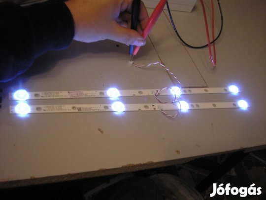 8755 Strong 24" LED háttérfény szett HK24D04-ZC52AG-01 303HK240046