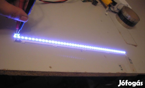 8758 Samsung 32" LED háttérfény szett 2011SVS32_456K Samsung UE32D4000