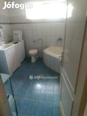 87 nm-es ház eladó Derecske