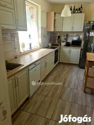 87 nm-es ház eladó Hantos