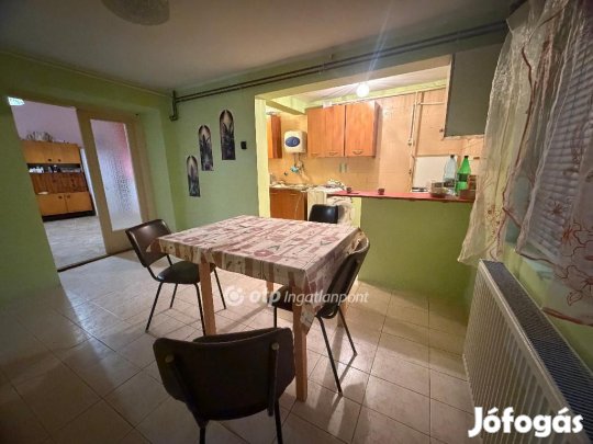 89 nm-es ház eladó Gyula