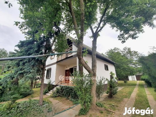 89 nm-es ház eladó Szolnok