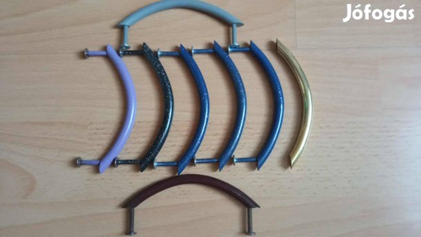 8 db íves fém fogantyú 96 mm 1500 Ft