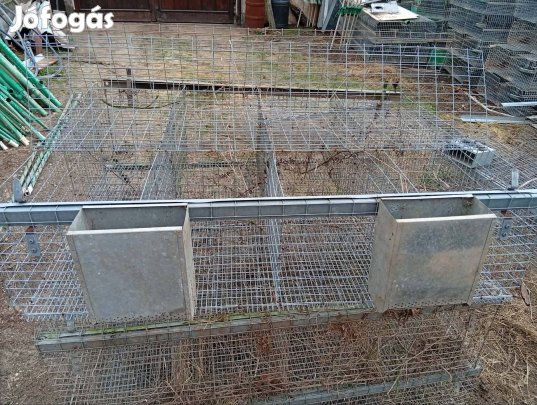 8 fakkos fiaztató nevelő nyúlketrec nyúl ketrec 