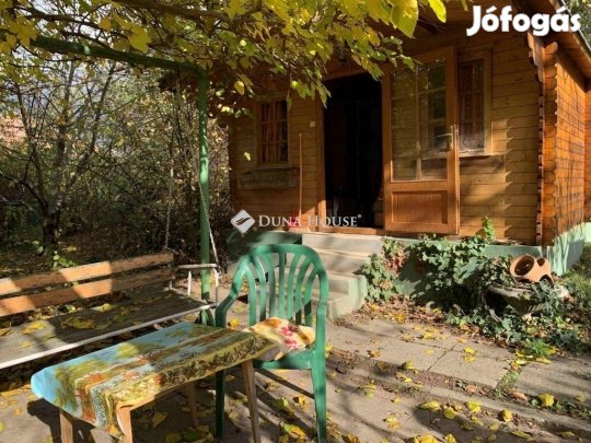 908 nm-es telek eladó Gárdony