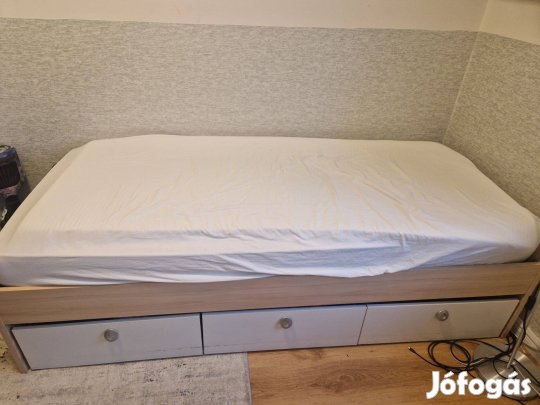 90*200 ágy ergonomikus ágyráccsal, matraccal, 3 fiókkal