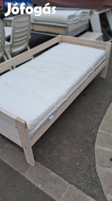 90×200fenyő ágy 45.000ft