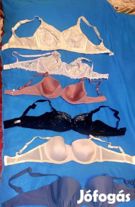 90 es meretű szep melltartók 