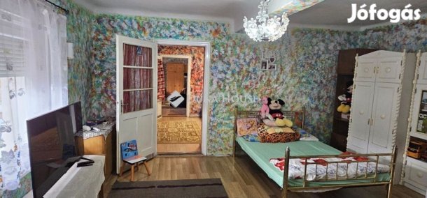 90 nm-es ház eladó Geresdlak