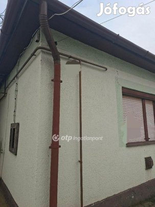 90 nm-es ház eladó Hajdúhadház