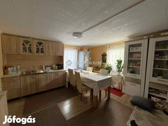 90 nm-es ház eladó Kecskemét