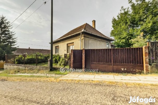 90 nm-es ház eladó Mátraderecske