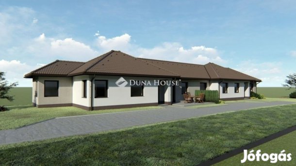 90 nm-es ház eladó Nyáregyháza