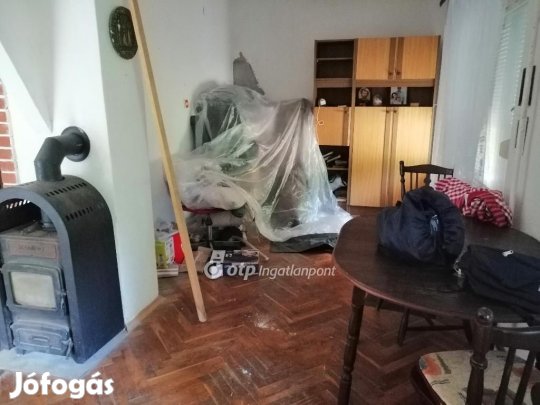 90 nm-es ház eladó Pécs