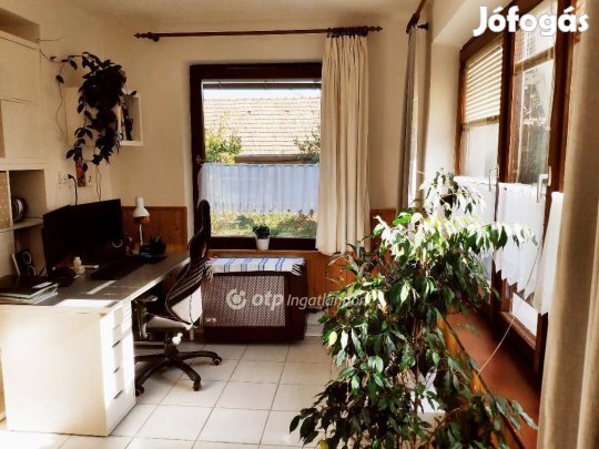 90 nm-es ház eladó Szekszárd